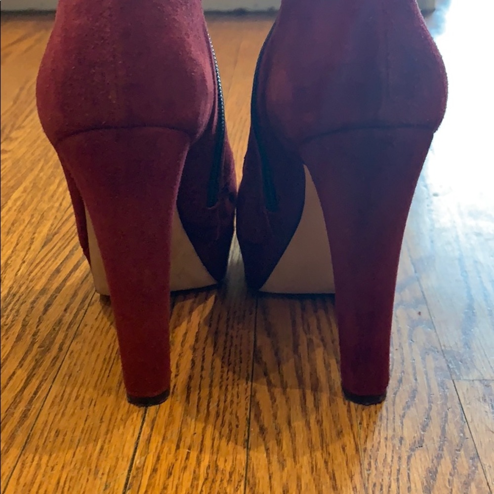 Abel Munoz Burgundy/Wine Suede Ankle Boots. - Picture 8 of 8